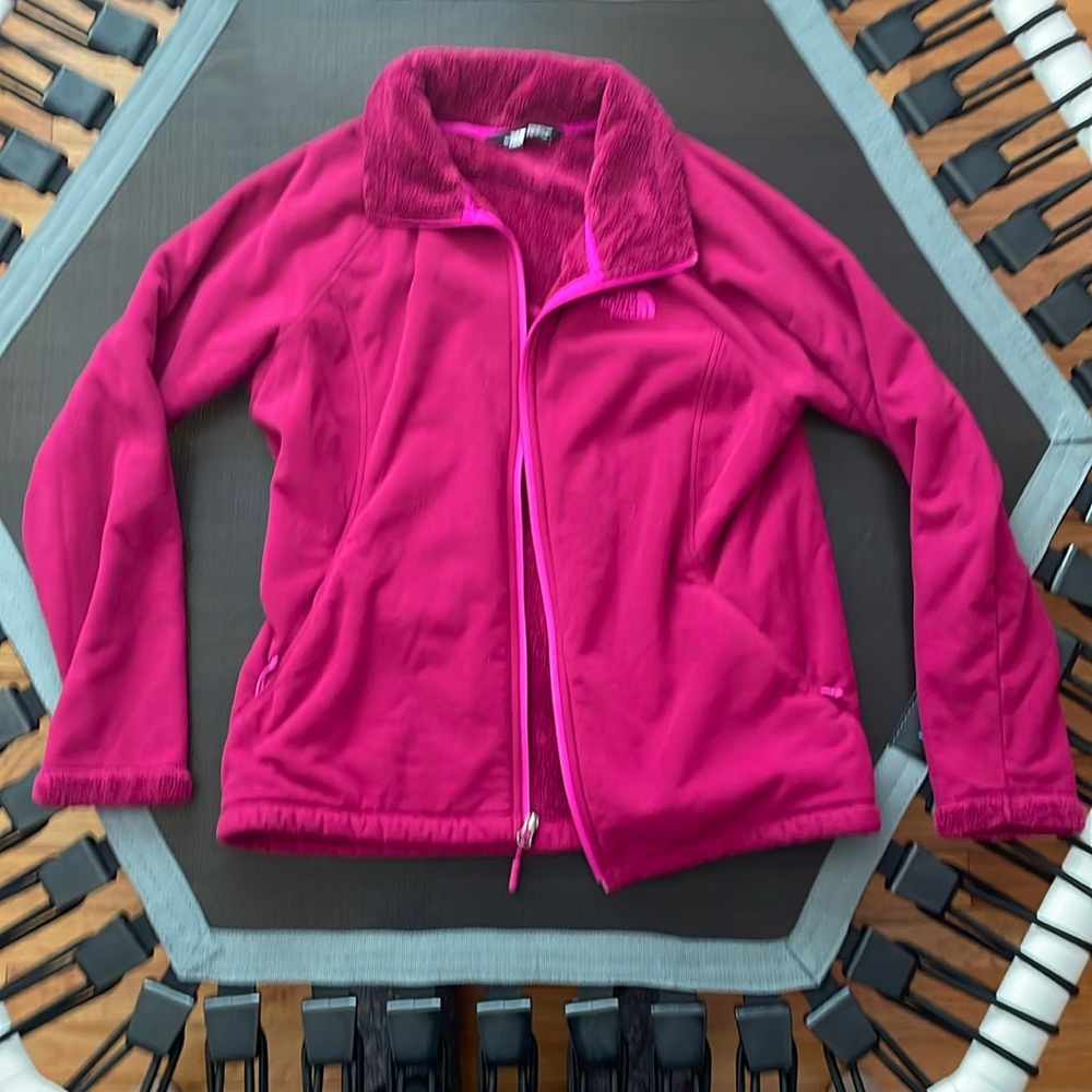 The North Face Magenta Jacket Fleece Fuzzy